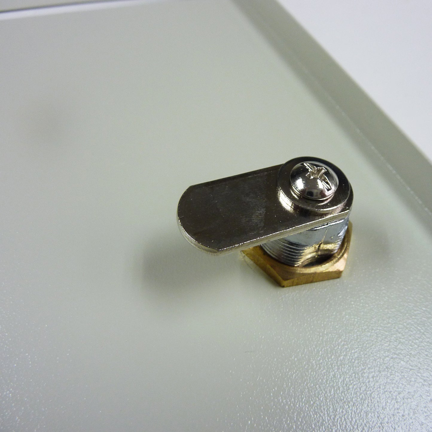 SD653 Heavy-Duty Wall Mount Key Drop Locking Box