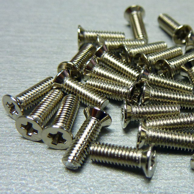 M2.6x8 Phillips Flat Head Steel Machine Screw